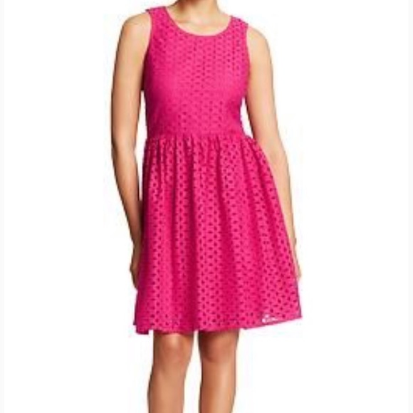Old Navy Dresses & Skirts - 🌺 HP 2/22 🌺 NWT Old Navy Pink Eyelet Dress